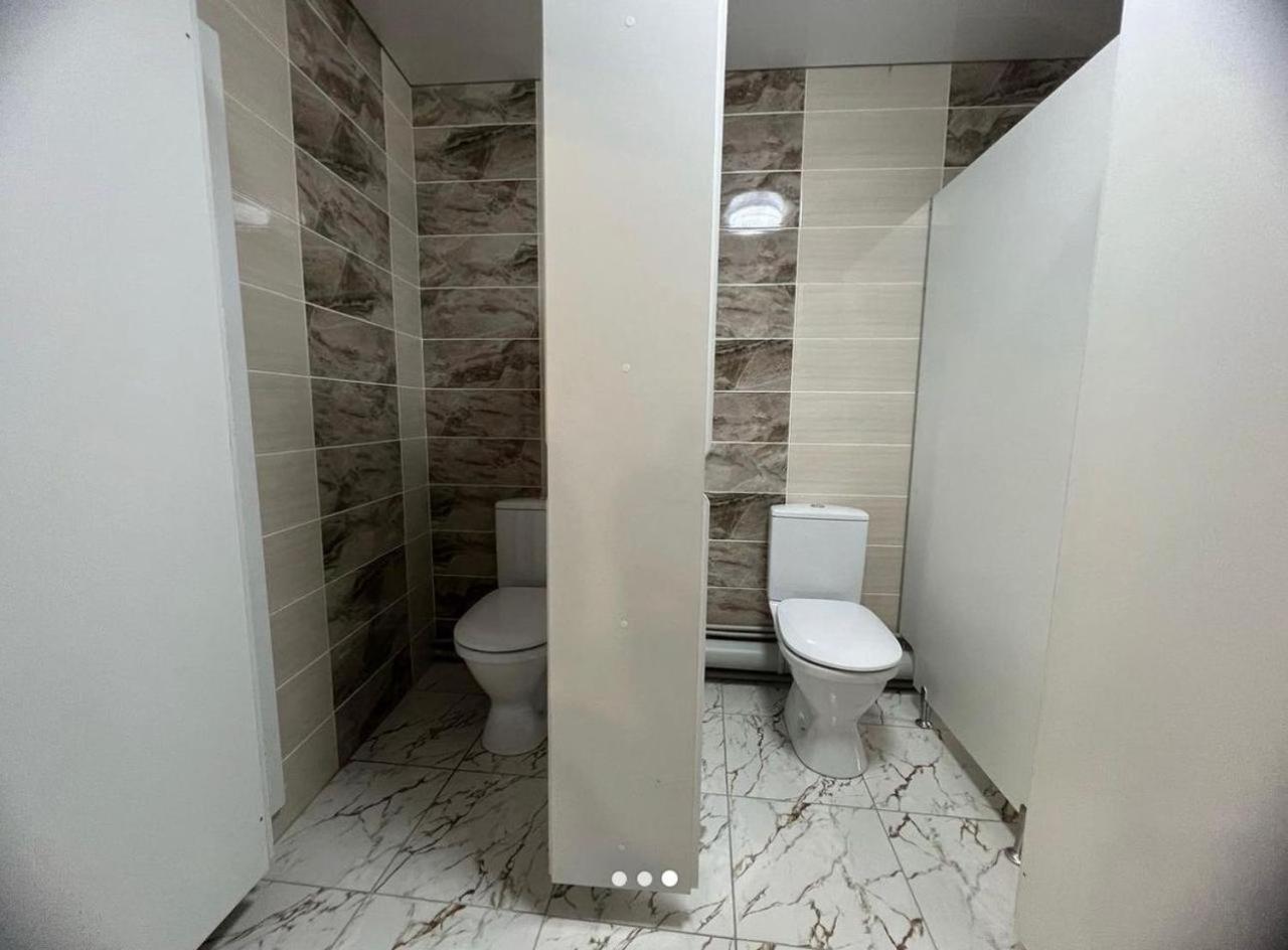 Kuze Hostel Almaty Ngoại thất bức ảnh